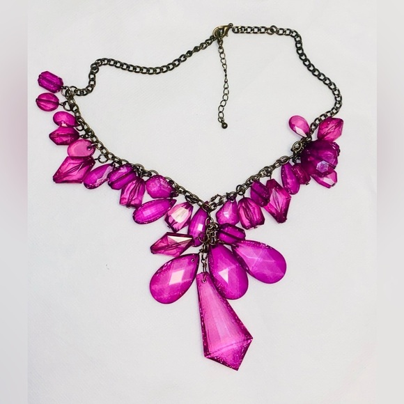 Vintage necklace with a dark pink beads - Picture 1 of 3